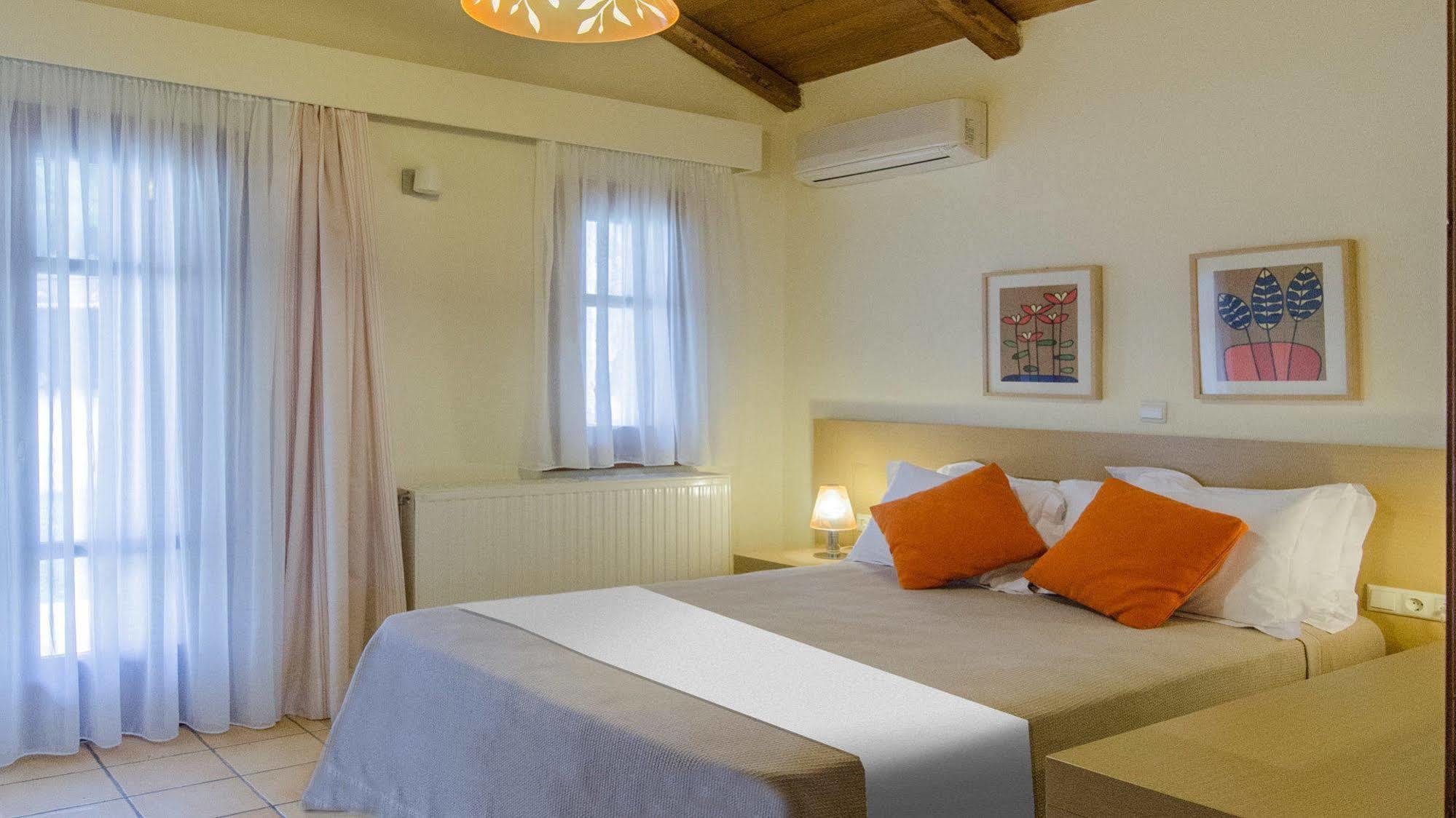 Kaminos Resort Límni Buitenkant foto