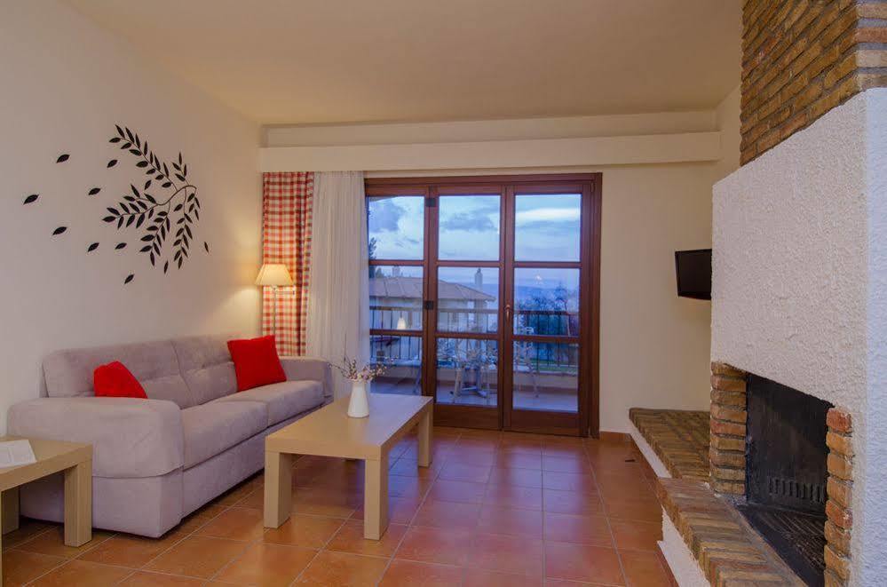 Kaminos Resort Límni Buitenkant foto