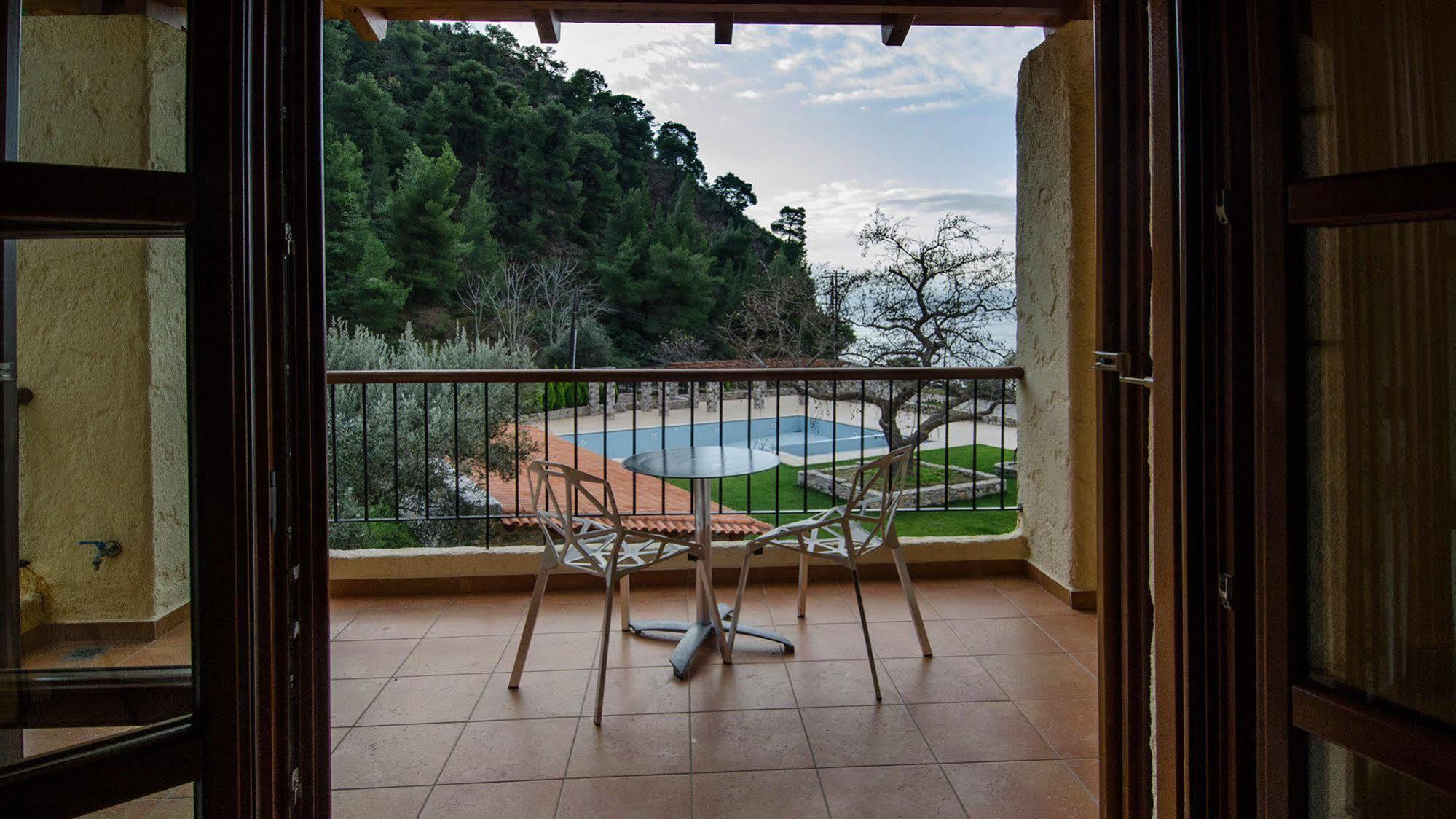 Kaminos Resort Límni Buitenkant foto