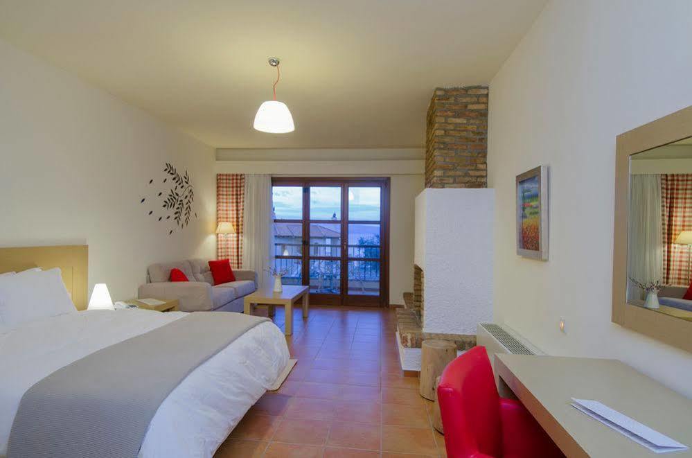 Kaminos Resort Límni Buitenkant foto
